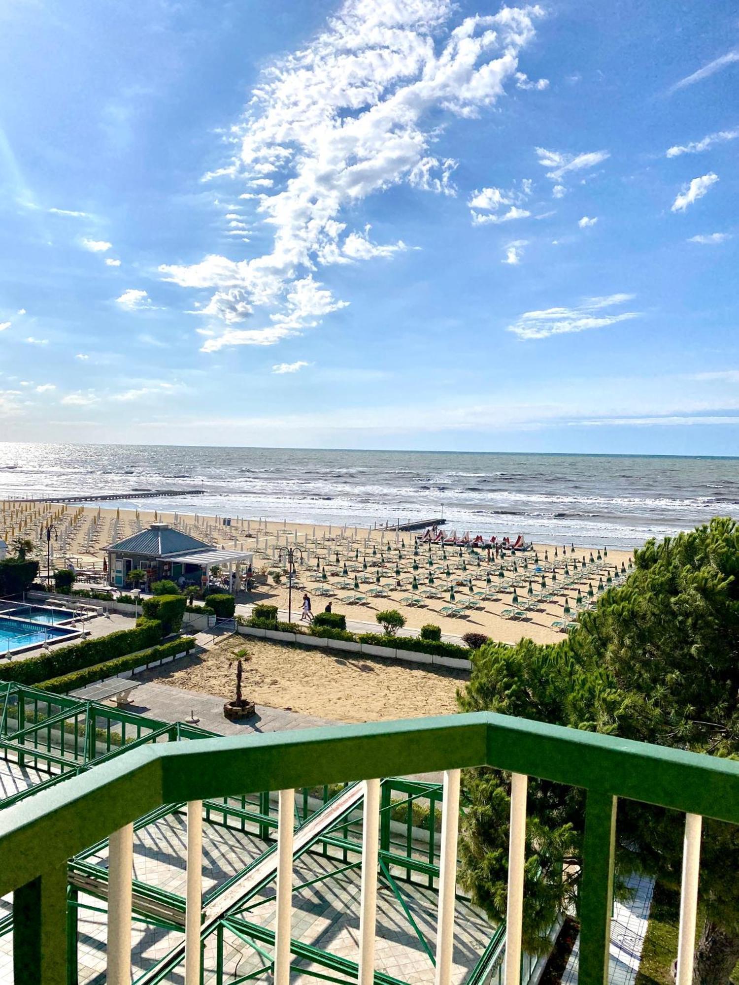Quadruple Room Sea View,1433716744:JPEG